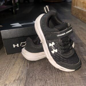 Under Armour Kids Black and White Sneakers